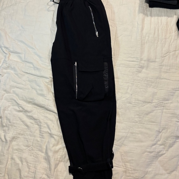🖤 Unbranded Techwear Cargo Joggers | Silver Zip Details | Size L - Picture 9 of 9